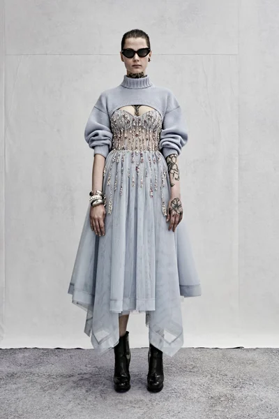 Look 28